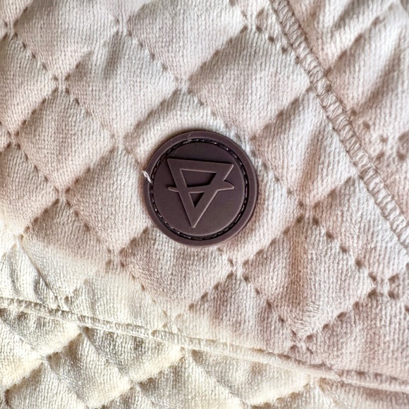 Quilted Half-Zip Pullover Sweatshirt - Cream - Picture 4 of 10